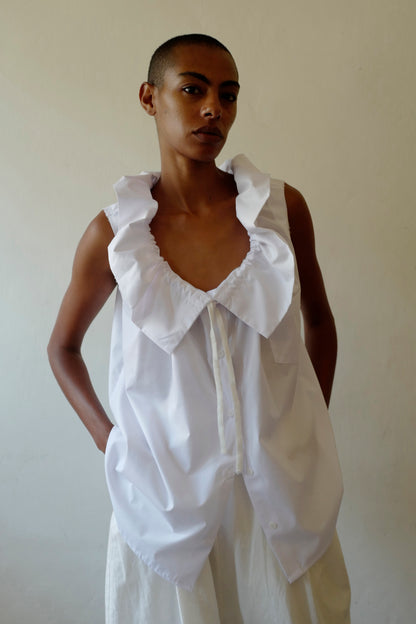 Sleeveless button-down shirt