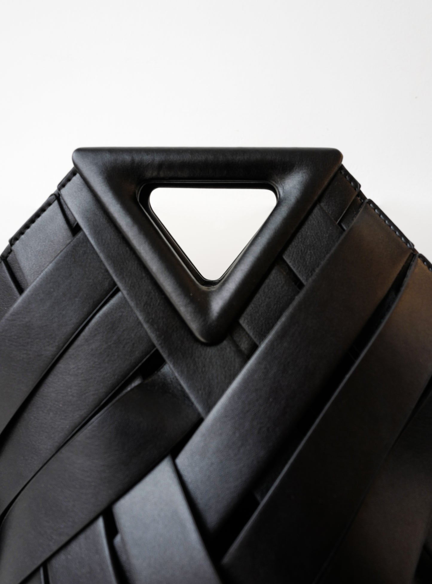 Crisscross Bag in Black