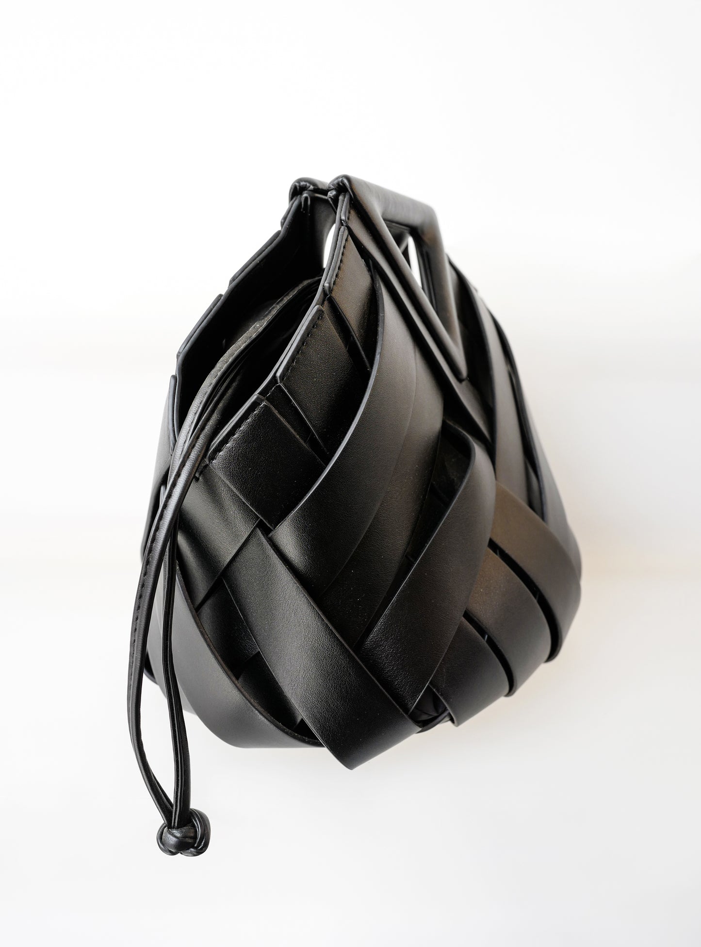 Crisscross Bag in Black